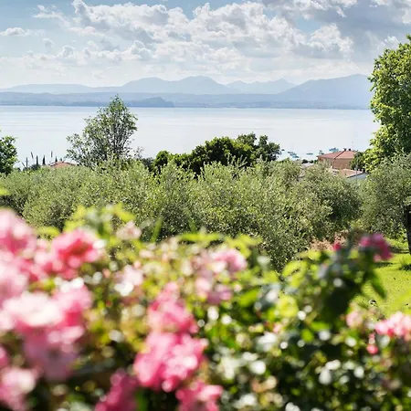 Con Vista Mozzafiato Sul Villa Bardolino